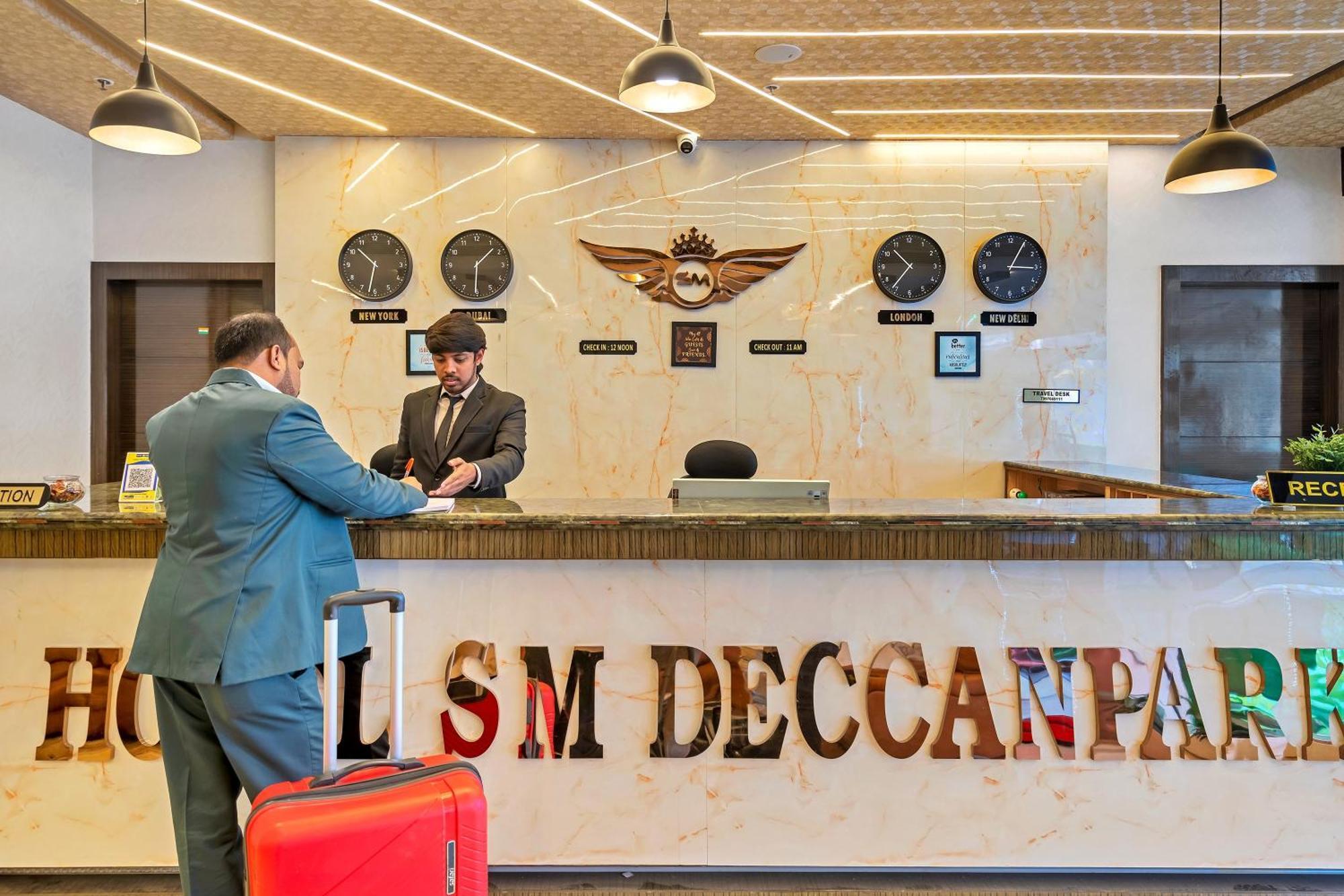 Hotel Sm Deccan Park Shamshabad Esterno foto