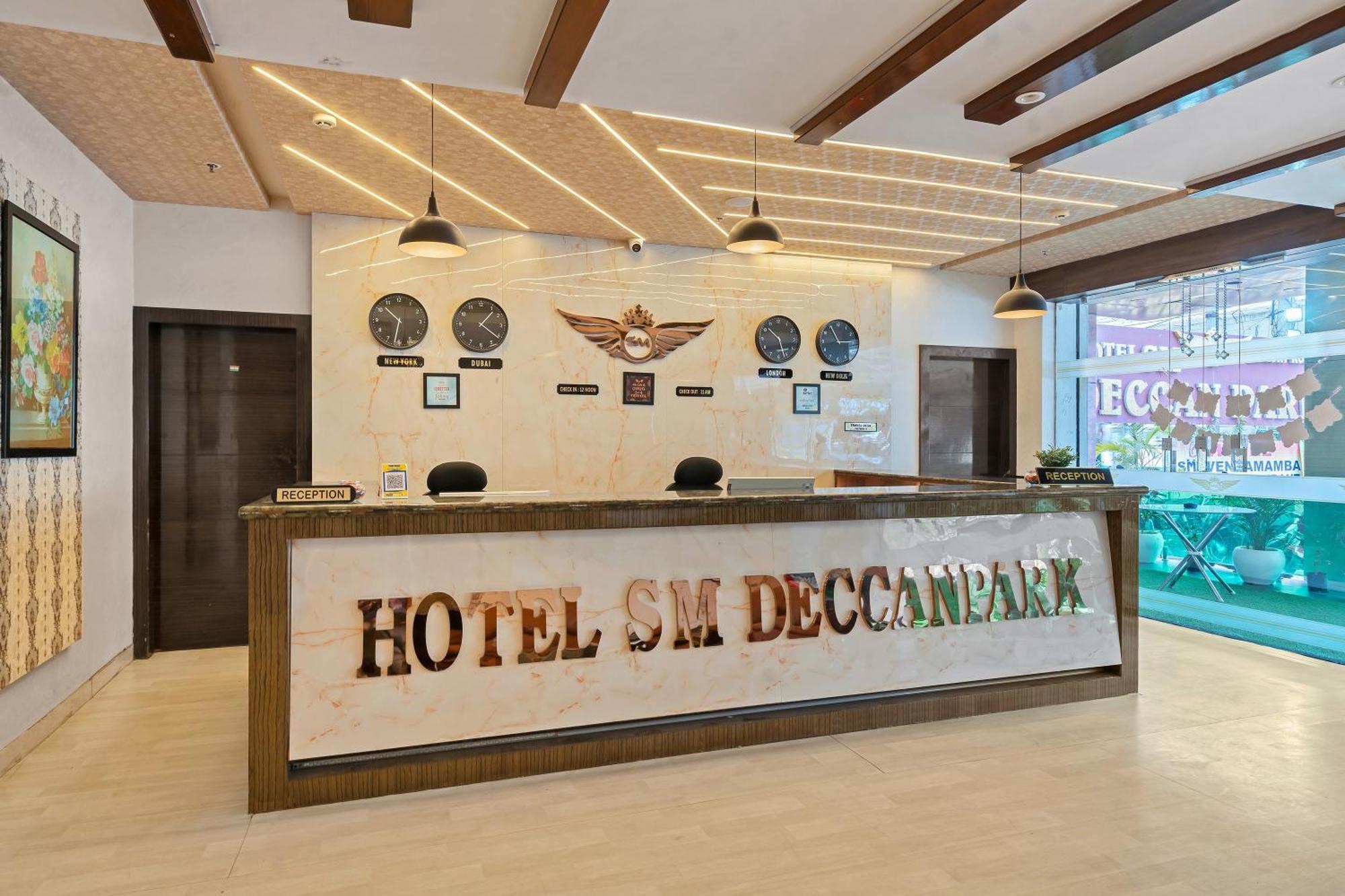 Hotel Sm Deccan Park Shamshabad Esterno foto