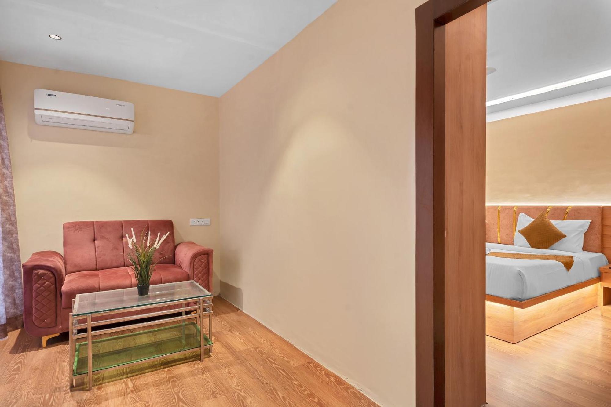 Hotel Sm Deccan Park Shamshabad Esterno foto