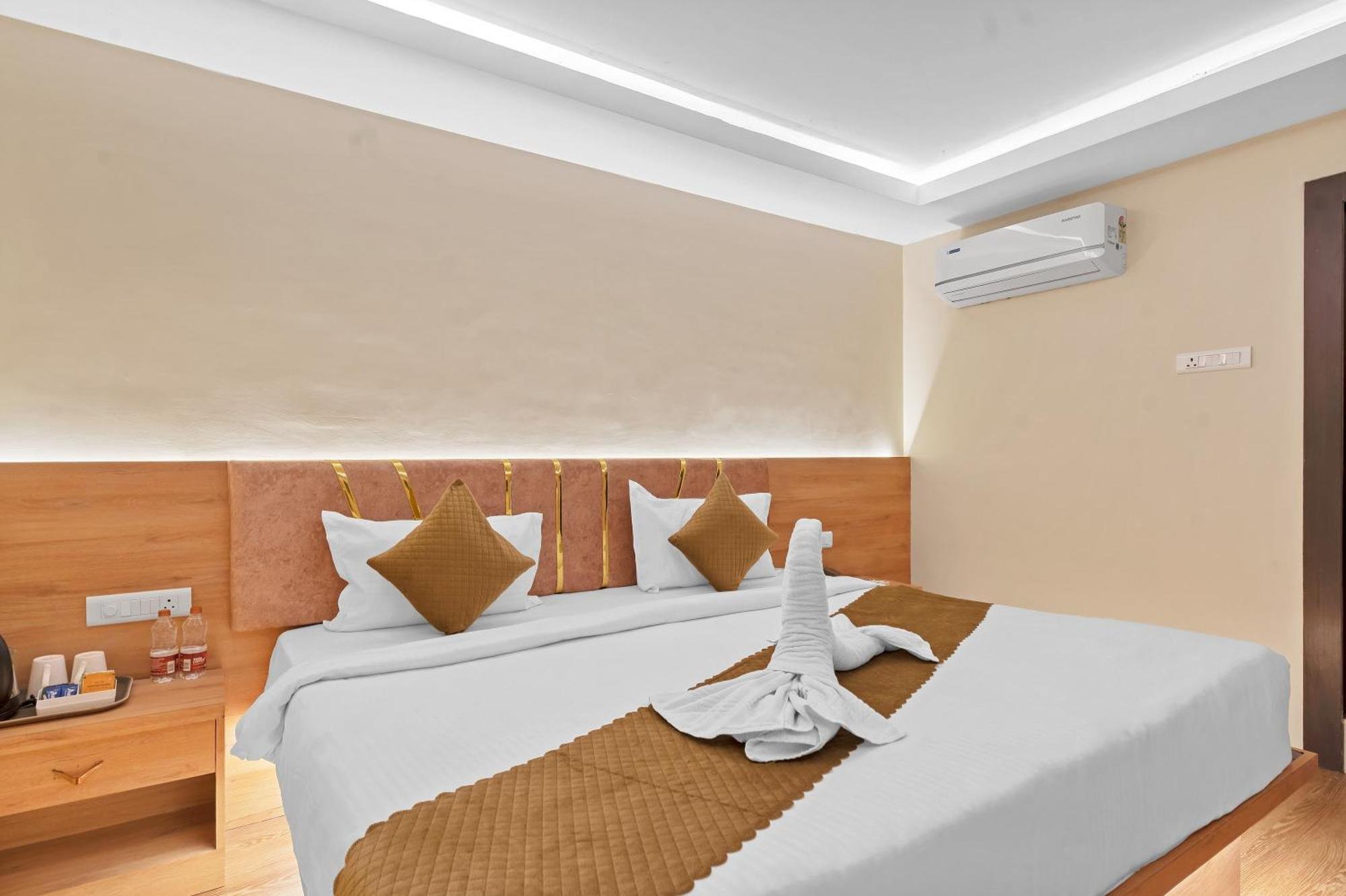 Hotel Sm Deccan Park Shamshabad Esterno foto