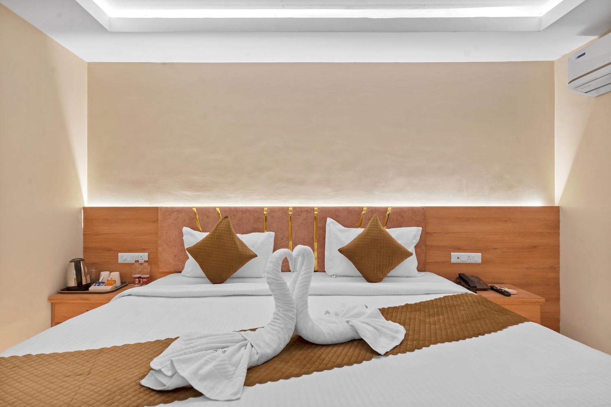 Hotel Sm Deccan Park Shamshabad Esterno foto