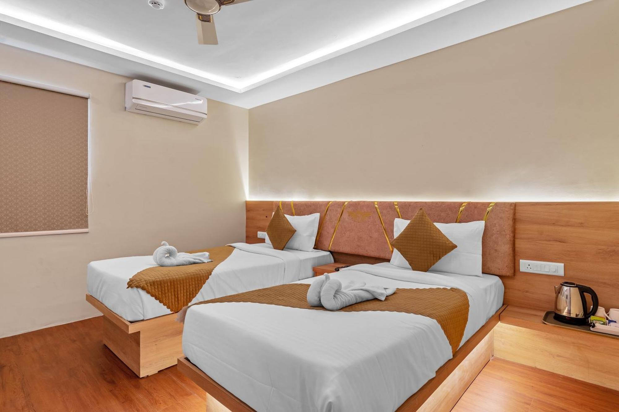 Hotel Sm Deccan Park Shamshabad Esterno foto
