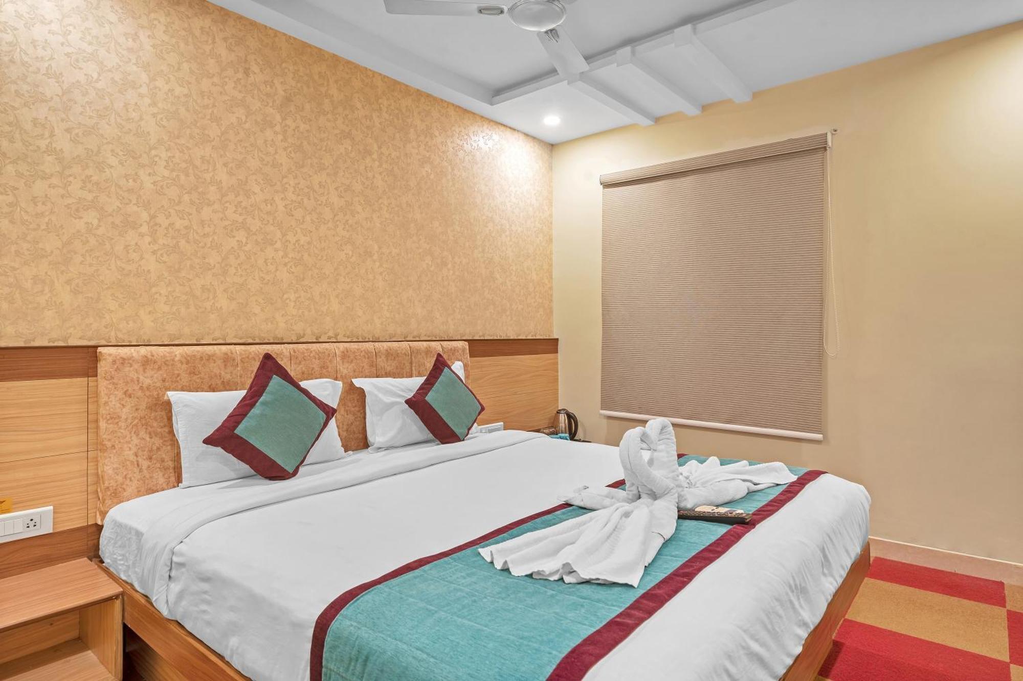 Hotel Sm Deccan Park Shamshabad Esterno foto